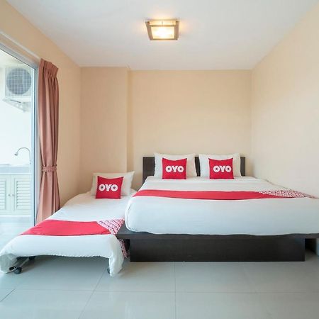 Oyo 829 Royal Thai Residence Джомтиен Бийч Екстериор снимка
